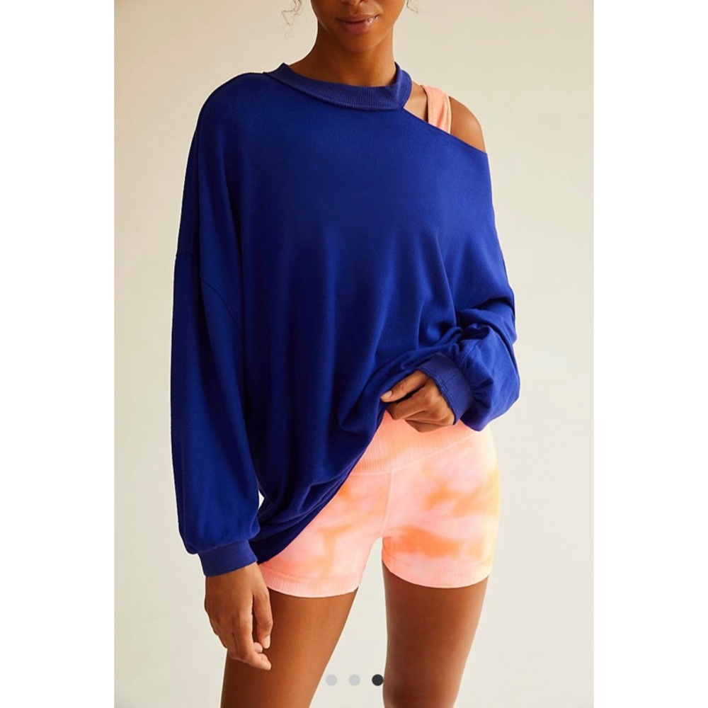 FREE PEOPLE “REVEAL” SWEAT IN REAGAL BLUE NO OFFERS - Picture 2 of 4